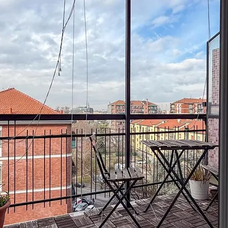 Metro 8 Min Cozy With Balcony Milan